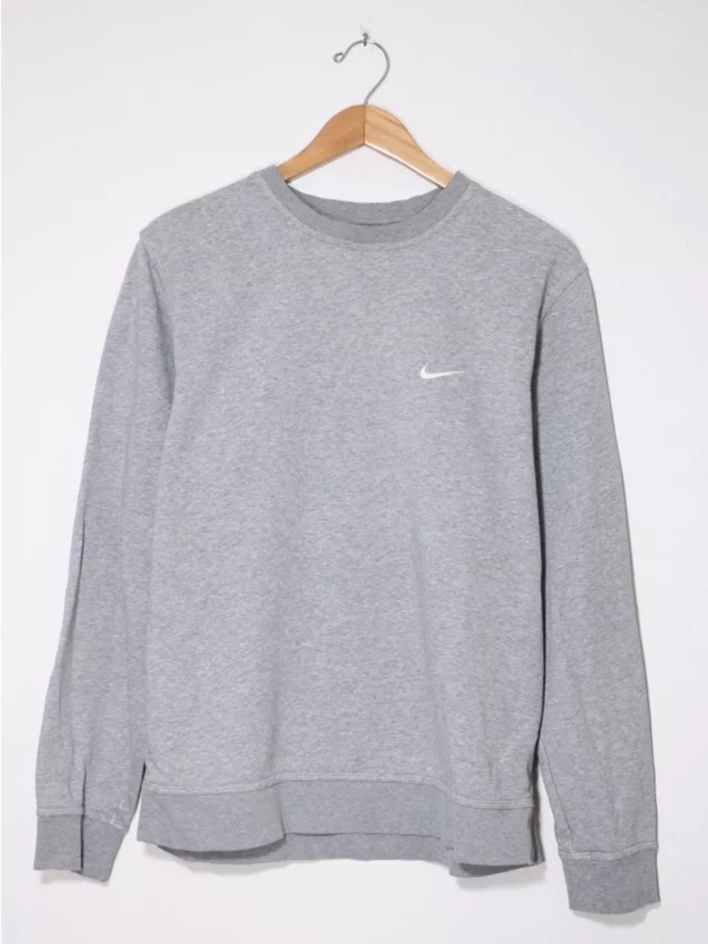 Nike Embroidered Logo Crewneck Sweatshirt, Size S - Picture 1 of 6